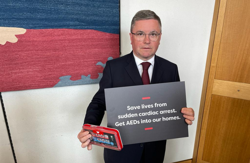 South Swindon MP Robert Buckland Supports Campaign To Improve Access To Live-Saving Defibrillators  