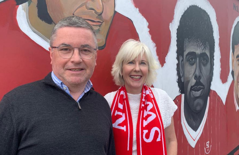 Sir Robert Buckland MP with Artist Hannah Dosanjh at the STFC Legends Mural Launch