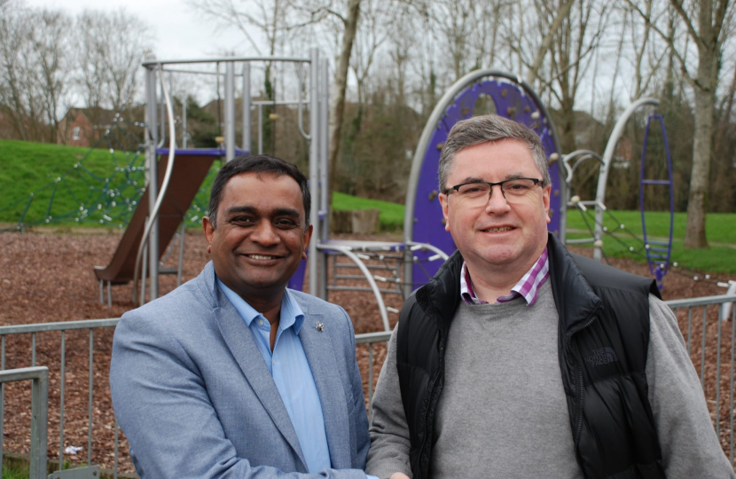 The Rt Hon Sir Robert Buckland KBE KC MP with Cllr Suresh Gattapur 