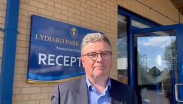 Sir Robert Buckland pictured on a visit to Lydiard Park Academy