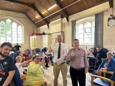 Justin Tomlinson MP and Sir Robert Buckland MP at the Open Door Centre